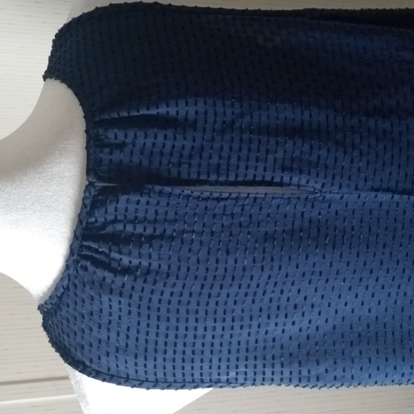 Trina Turk Navy Sleeveless Blouse, Cottage Core, Professional, Office, Picnic - Picture 8 of 10